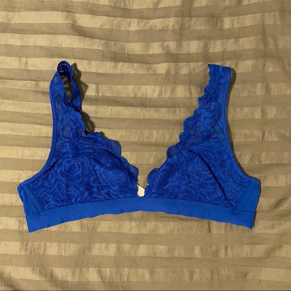 PINK Victoria Secret lace bralets. Size Medium. - Picture 6 of 9